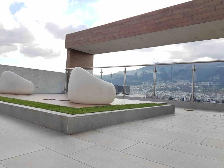 Modern Suite, Excellent Location! Apartment Quito