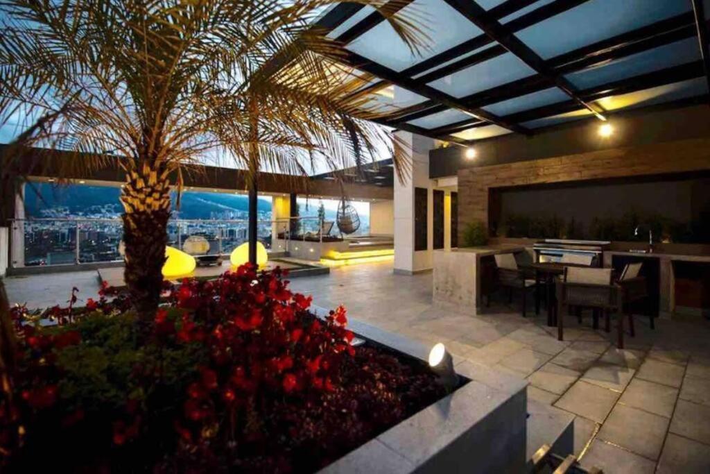 Modern Suite, Excellent Location! Quito