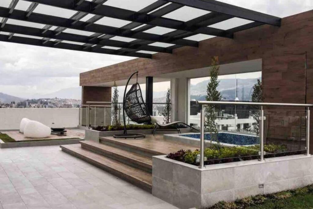 Modern Suite, Excellent Location! * Quito